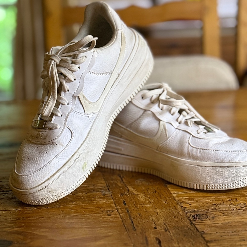 White Air Force 1 Women’s Sneakers AF1 Size 9